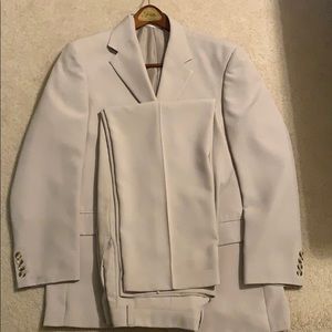 Beautiful Perry Ellis cream summer suit.Stand out!